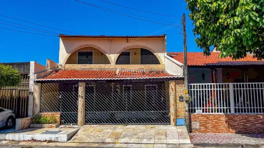 Sobrado com 5 Quartos à venda, 160m² no Parque Iracema, Fortaleza