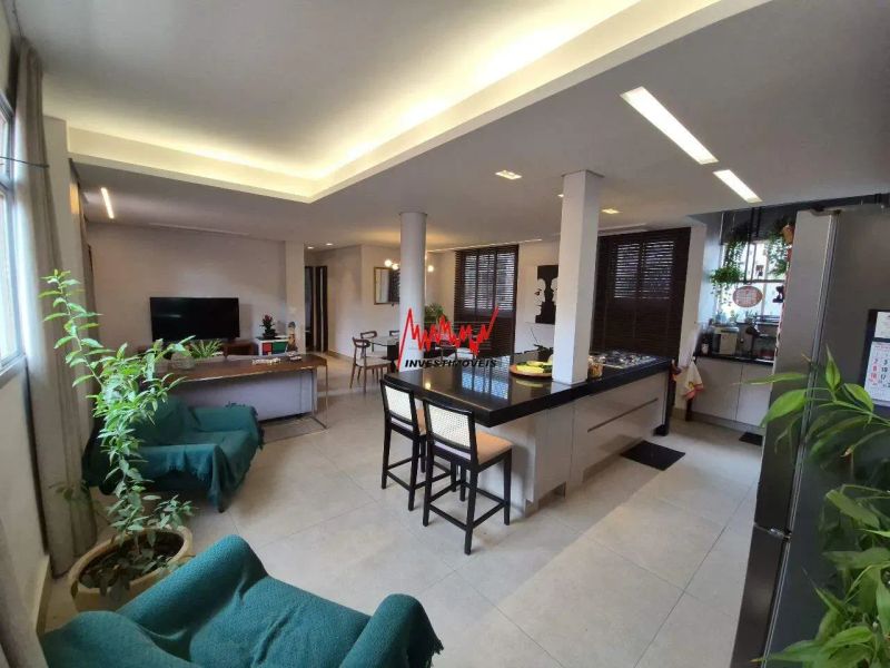 Apartamento com 5 quartos — Santo Antônio, Belo Horizonte