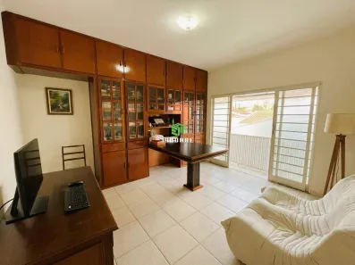 Casa com 4 Quartos à venda, 357m² no São José, Franca