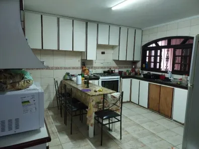 Sobrado com 4 Quartos à venda, 185m² no Santa Maria, Osasco