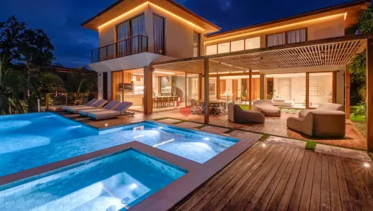 Casa de Condomínio com 5 Quartos para alugar, 710m² no , Mata de São João