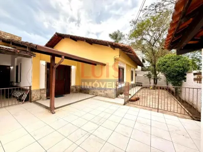 Casa com 4 Quartos à venda, 220m² no Engenho do Mato, Niterói