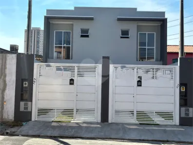 Sobrado com 3 Quartos à venda, 88m² no Calmon Viana, Poá