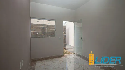 Casa com 2 Quartos à venda, 50m² no Novo Mundo, Uberlândia
