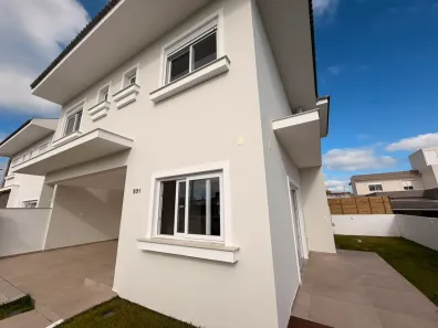 Casa com 3 Quartos à venda, 215m² no Daniela, Florianópolis