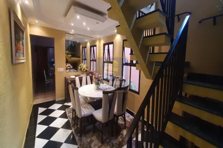 Sobrado com 3 Quartos para alugar, 185m² no Jardim Cotiana, São Paulo