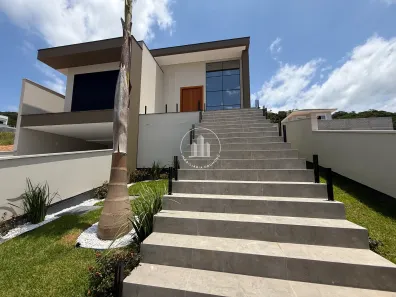 Casa com 3 Quartos à venda, 196m² no Sertão do Maruim, São José