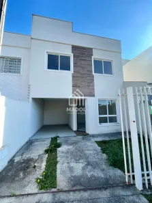 Sobrado com 3 Quartos à venda, 102m² no Uvaranas, Ponta Grossa