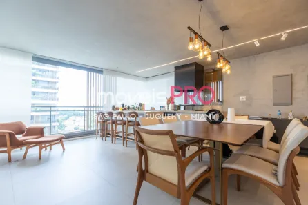 Apartamento com 3 Quartos à venda, 168m² no Jardim das Acácias, São Paulo