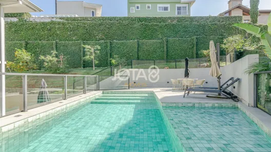 Casa de Condomínio com 4 Quartos à venda, 501m² no Campo Comprido, Curitiba
