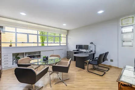 Imóvel Comercial com 1 Quarto para alugar, 15m² no Rebouças, Curitiba
