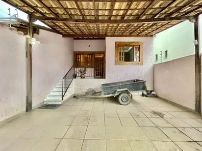 Casa com 3 Quartos à venda, 180m² no Santa Amélia, Belo Horizonte