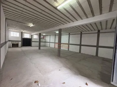 Galpão/Depósito/Armazém para alugar, 168m² no Vila Rita, Itatiba