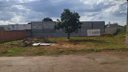 Lote/Terreno à venda, 900m² no Jardim Gramado, Goiânia