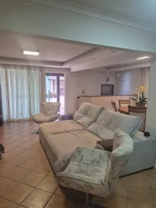 Casa com 3 Quartos para alugar, 100m² no Centro, Jaraguá do Sul