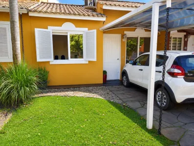 Casa com 2 Quartos à venda, 90m² no Rio Branco, Canoas