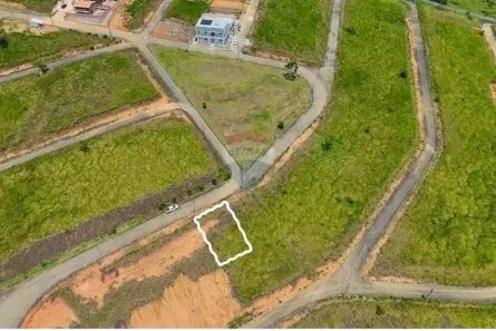 Lote/Terreno à venda, 240m² no , Itamaraju