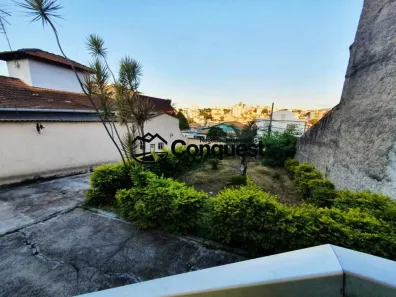Casa com 3 Quartos à venda, 360m² no Vera Cruz, Contagem