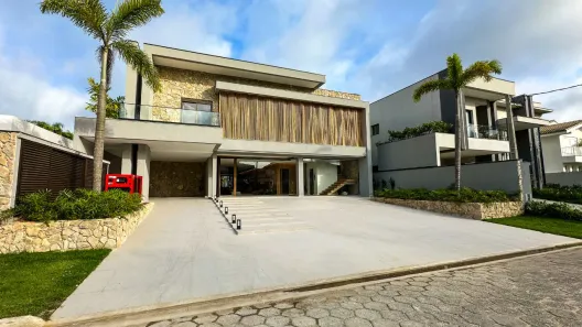 Casa com 7 Quartos à venda, 1676m² no Jardim Acapulco, Guarujá