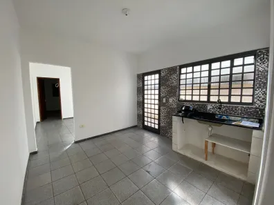 Casa com 2 Quartos para alugar, 70m² no Parque Senhor do Bonfim, Taubaté