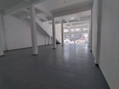 Ponto Comercial à venda, 170m² no Estreito, Florianópolis