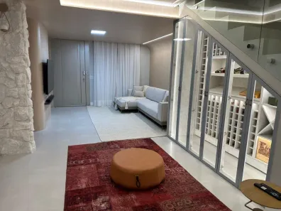 Casa de Condomínio com 3 Quartos à venda, 335m² no Santa Regina, Camboriú