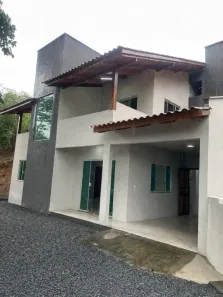 Casa com 4 Quartos para alugar, 150m² no Tifa Martins, Jaraguá do Sul