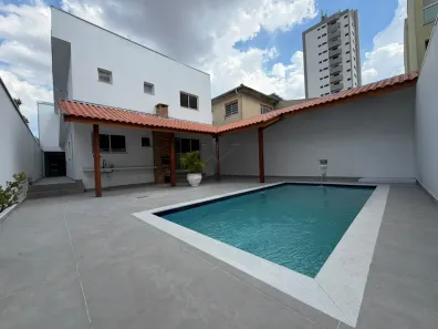 Sobrado com 4 Quartos à venda, 300m² no Bangú, Santo André