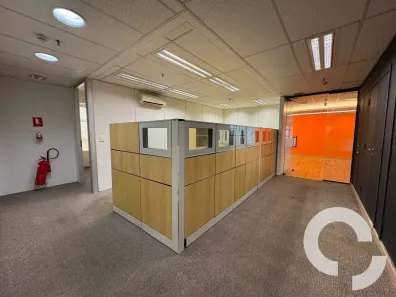 Sala Comercial para alugar, 340m² no Vila Brandina, Campinas
