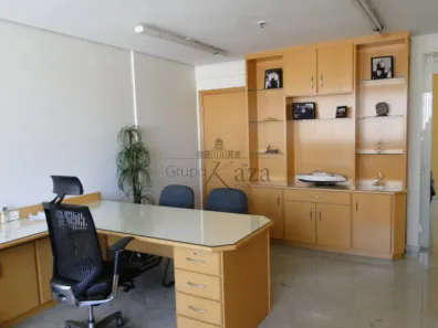 Prédio Comercial com 3 Quartos para alugar, 206m² no Liberdade, São Paulo