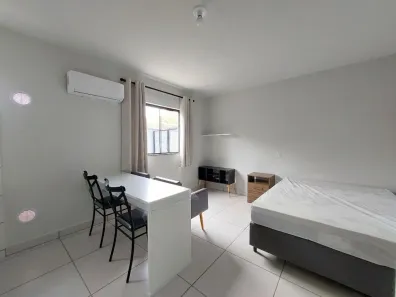 Kitnet com 1 Quarto para alugar, 25m² no Bom Retiro, Joinville
