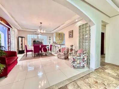 Casa com 5 Quartos à venda, 166m² no Barreiros, São José