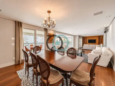 Apartamento com 3 Quartos para alugar, 226m² no Vila Nova Conceição, São Paulo