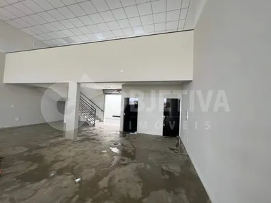 Galpão/Depósito/Armazém à venda, 250m² no Loteamento Monte Hebron, Uberlândia