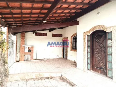 Casa com 3 Quartos à venda, 216m² no Jardim Terras de São João, Jacareí