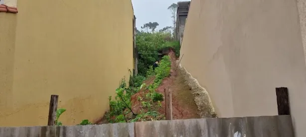 Lote/Terreno à venda, 125m² no Jardim Guapituba, Mauá