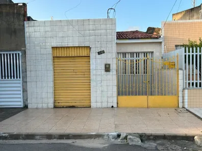 Casa com 3 Quartos à venda, 180m² no Dezoito do Forte, Aracaju