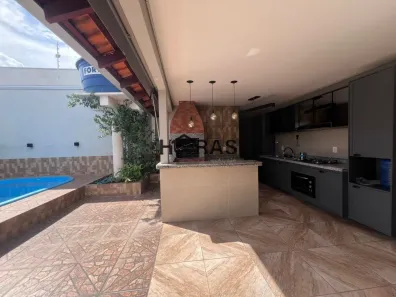 Casa com 2 Quartos à venda, 172m² no Cristo Rei, Várzea Grande