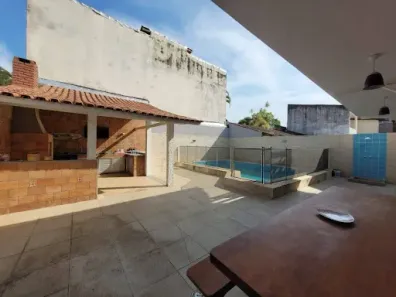 Casa com 6 Quartos para alugar, 218m² no Piratininga, Niterói