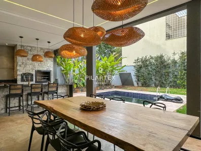 Sobrado com 3 Quartos à venda, 284m² no Esperança, Londrina