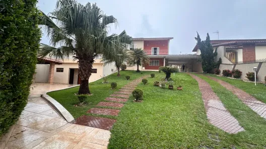 Casa com 3 Quartos para alugar, 2000m² no Centro, Guararema