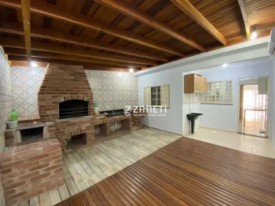 Casa com 3 Quartos à venda, 120m² no Loteamento Chamonix, Londrina