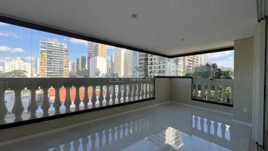 Apartamento com 3 Quartos para venda ou aluguel, 257m² no Centro, Campinas