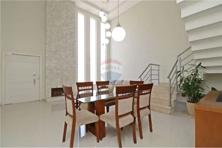 Casa com 3 Quartos à venda, 218m² no Pilarzinho, Curitiba