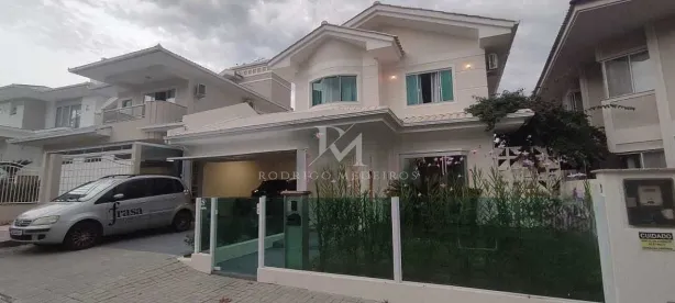 Casa com 3 Quartos à venda, 198m² no Pedra Branca, Palhoça