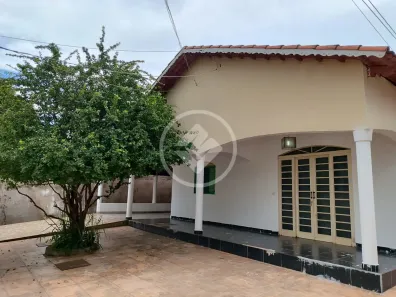 Casa com 3 Quartos à venda, 264m² no Jardim Petrópolis, Goiânia