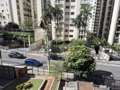 Apartamento com 2 Quartos para alugar, 65m² no Moema, São Paulo