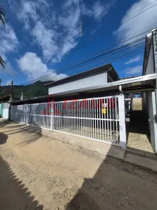 Apartamento com 2 Quartos para alugar, 50m² no Perequê Mirim, Ubatuba
