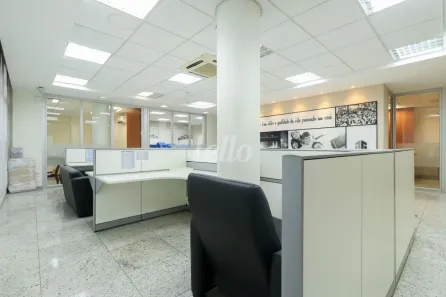 Sala Comercial para alugar, 230m² no República, São Paulo