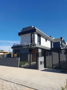 Casa com 3 Quartos à venda, 200m² no Pântano do Sul, Florianópolis